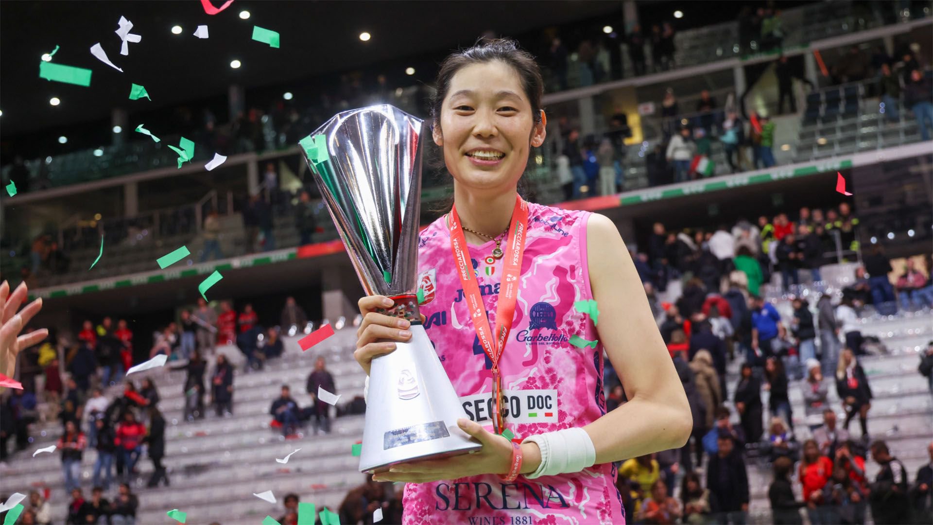 杀红了眼？24-25落后，朱婷上演一剑封喉，最霸气一球诞生了