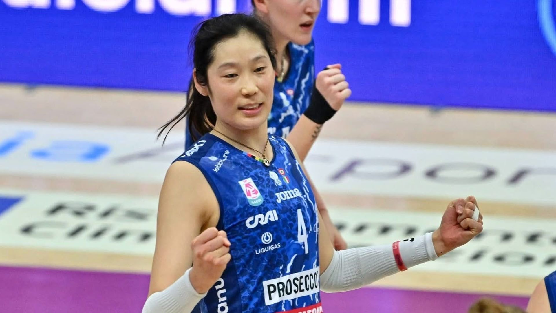 杀红了眼？得分王+MVP，朱婷爆发狂轰25分，最霸气一球诞生了