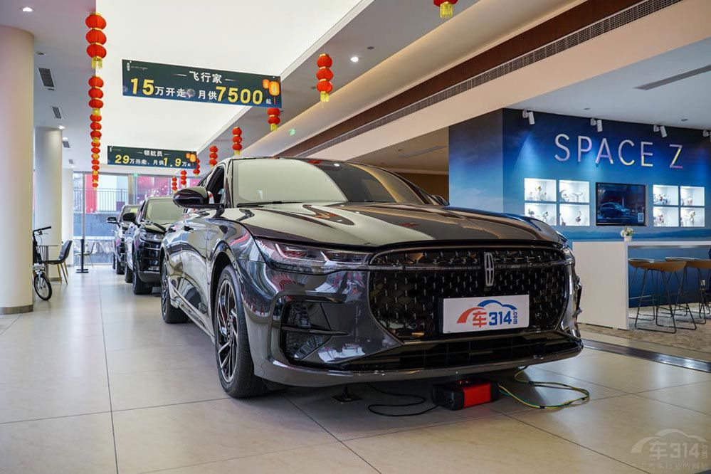 A4L和3系太张扬？不如看看林肯Z