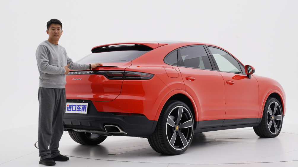 最美卡宴Coupe，保时捷天津港实拍，符合年轻人对时尚的定义