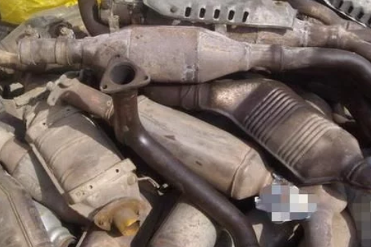 不管车多贵，跑完5万公里不换这三个零件，恐怕就离报废不远了