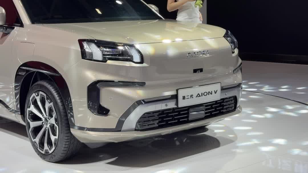 视频：第二代AION V亮相粤港澳大湾区车展，为全球用户打造的电动车