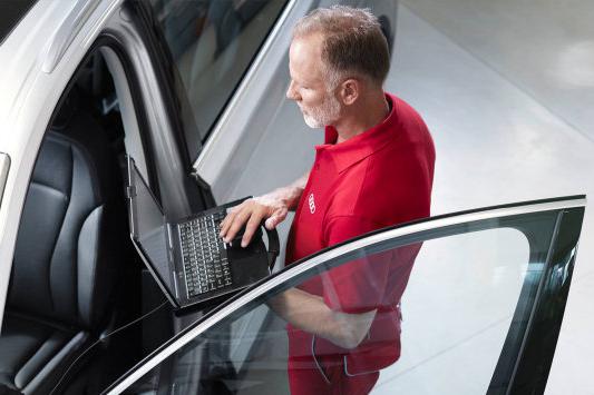 可不可以在4S店买保险？