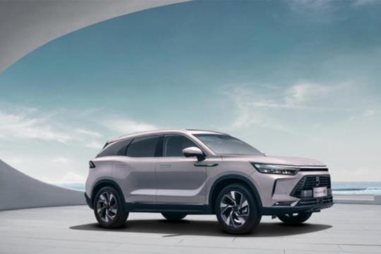 扩“大”版图，BEIJING-X7上市 起售价10.49万元