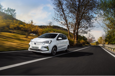 颜值高 动力强 续航长 奔奔E-Star诠释电动车全新价值选择