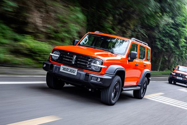 3款霸气十足的硬派SUV，手握10多万就可拥有，你怎么选择？
