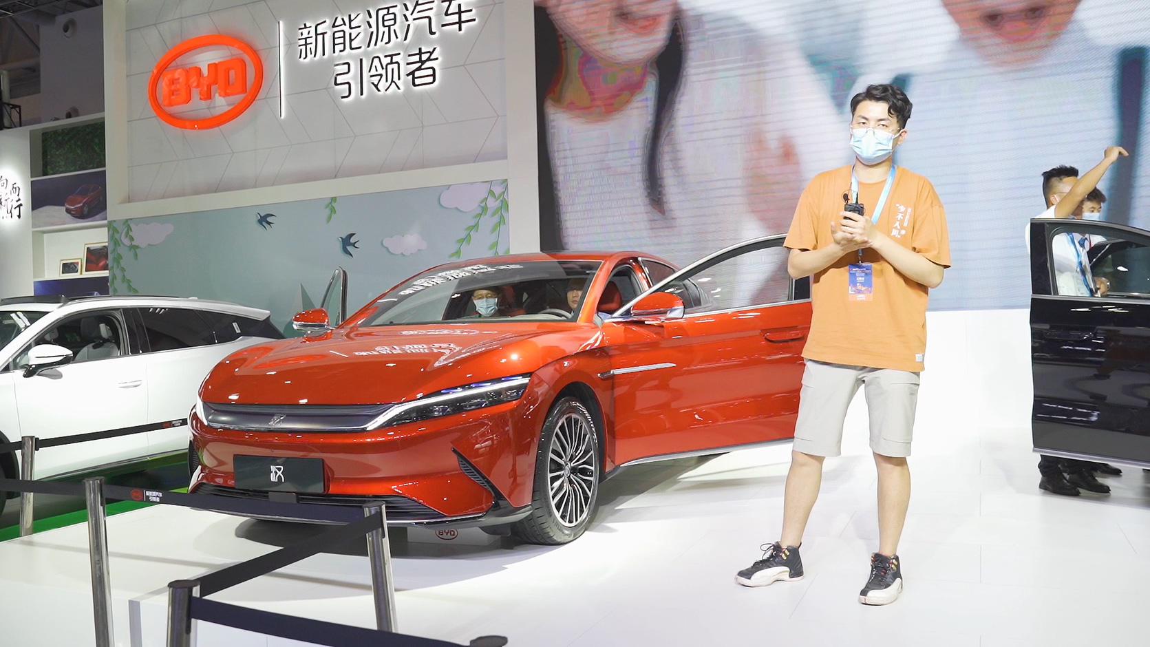 比亚迪汉终于来了！重庆车展实拍比亚迪汉，有颜又有料