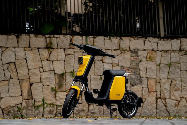 小爱同学陪你骑车是什么感受？70迈智能电动车体验