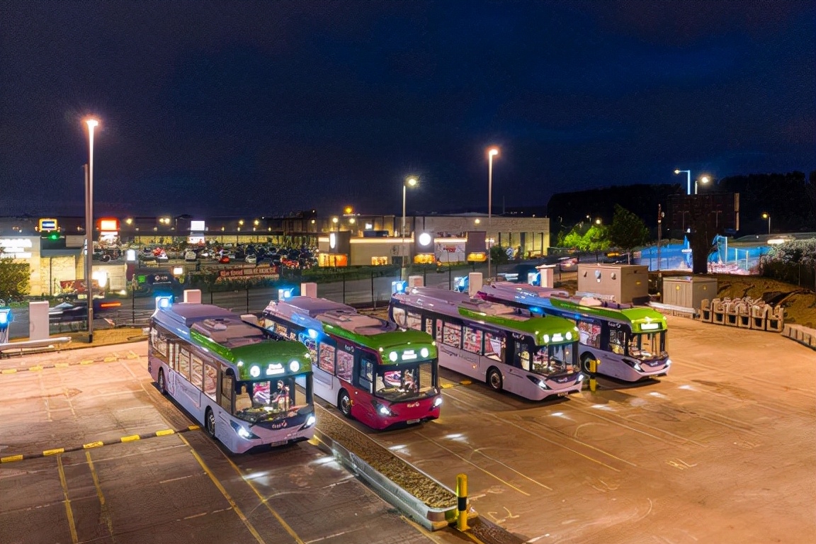 零碳出行 比亚迪纯电动巴士成为第26届联合国气候大会官方接驳车