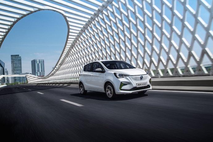 6.98万起！——超级飞侠的新伙伴奔奔E-Star带回家！