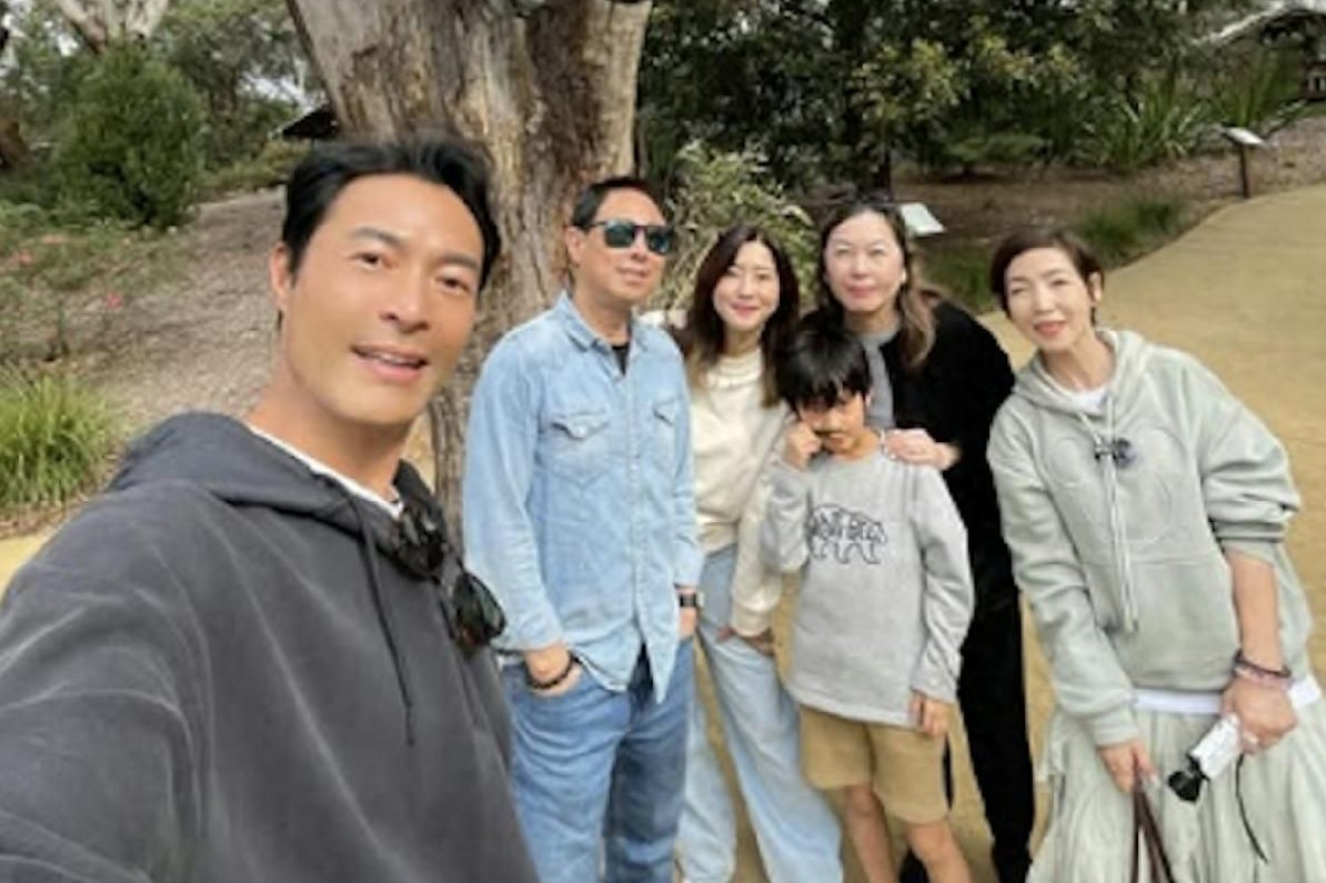 黎芷珊与前任全家出游，住同一屋檐下相处愉快，分手13年还是朋友