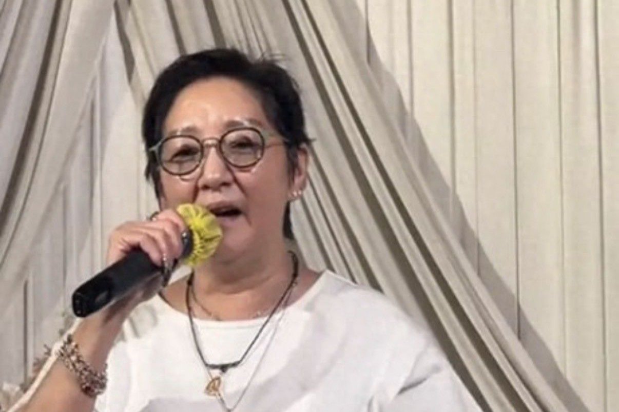 60岁TVB老戏骨罕露脸，打扮朴实胖了不少，比70岁姐姐米雪还显老