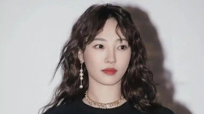 42岁白百何近况曝光！与陈羽凡离婚后嫁给张思麟，如今被宠成公主