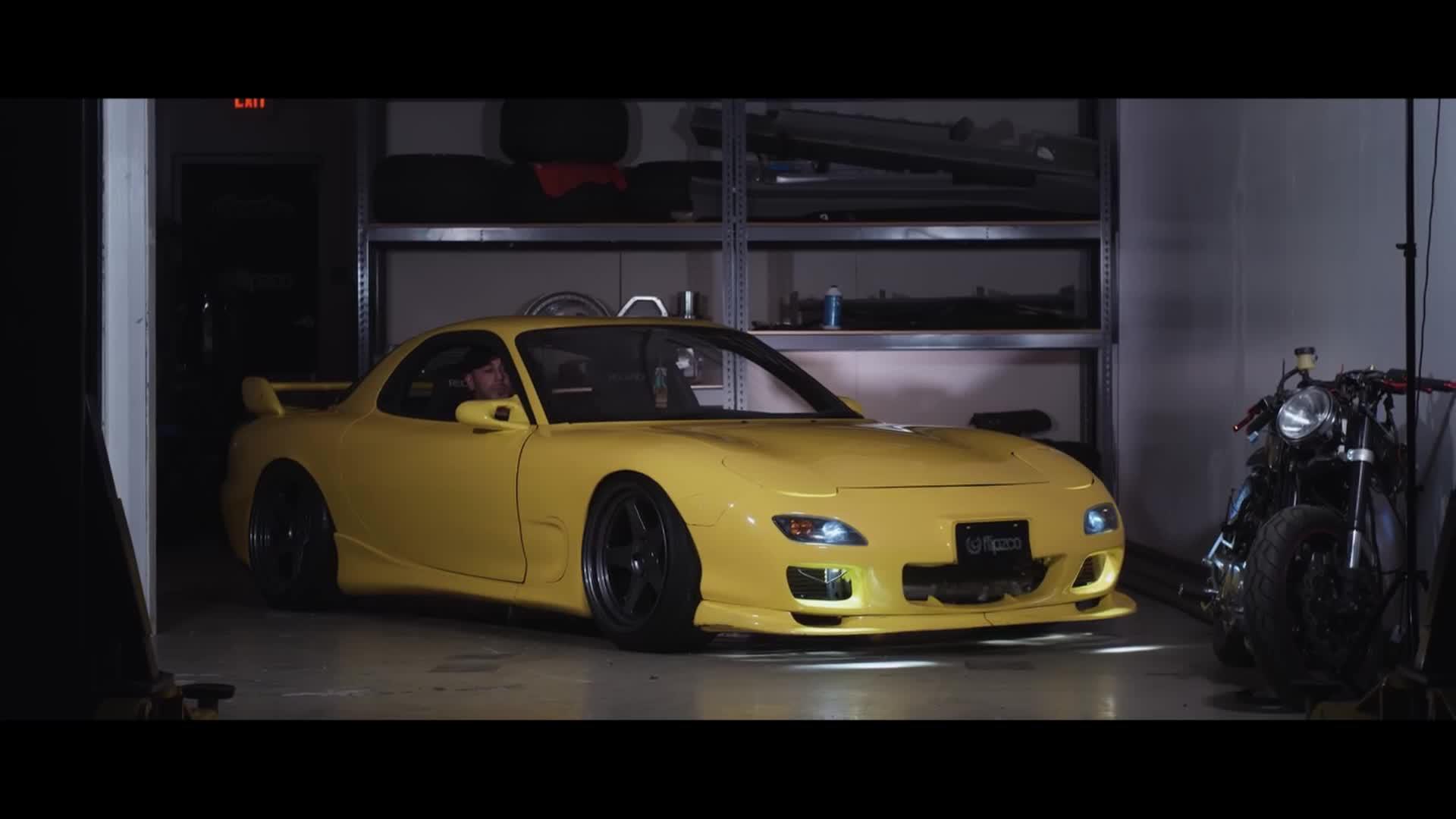 黄色电眼马自达rx7