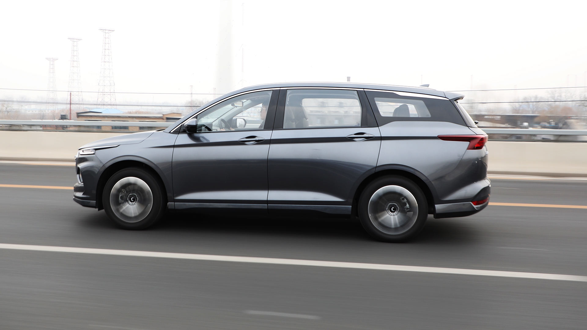 新增1.5T高功率版本，竞争传祺M6吉利嘉际，五菱凯捷如何选择？