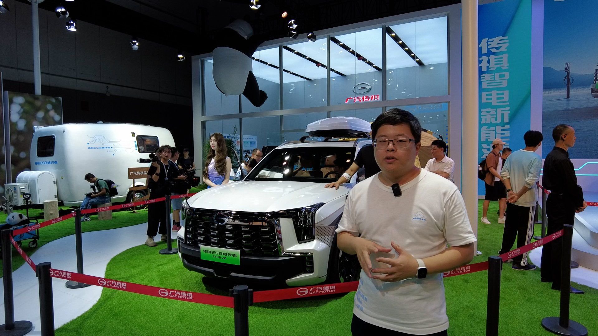 成都车展丨广汽传祺首款插混中型SUV 带你抢先体验ES9|汽车资讯|国产|新能源_新浪新闻