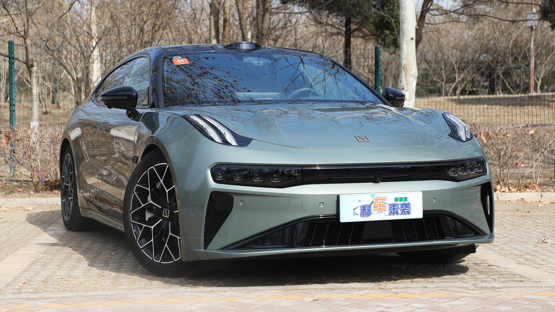 多达1118处升级，双电机四驱售价26.9万起，极氪001产品力解析