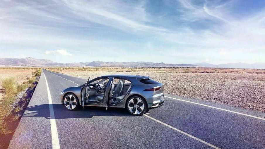 “六折豹” I-pace好诱人，40万买它还是买特斯拉Model 3？