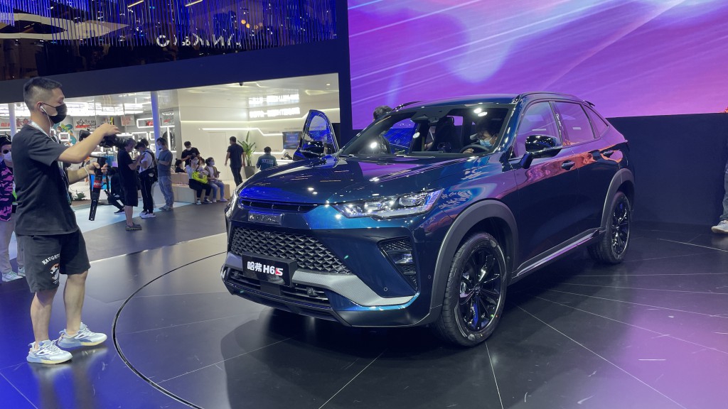 不仅有2.0T版本还有混动版本，成都车展实拍哈弗H6S