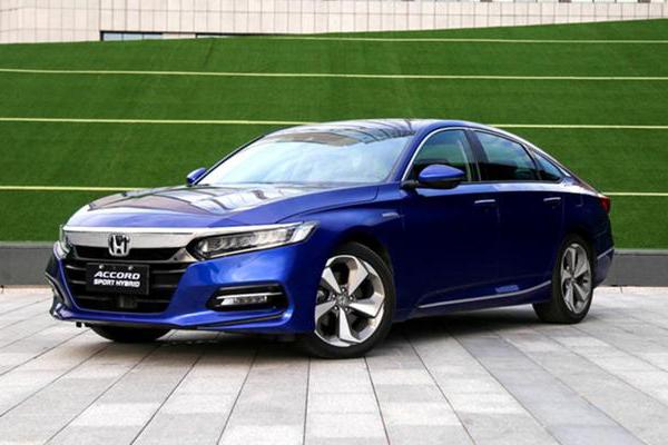 月销量超2万台，本田雅阁哪款车型最值得买？今儿给你来支招！