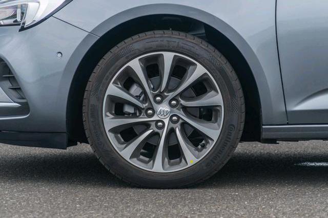 从13.59万跌至8.83万，合资品质，6挡自动＋四缸，比英朗更厚