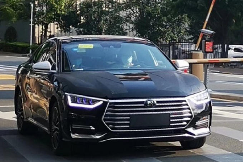 最新家族旗舰 比亚迪汉无伪谍照曝光