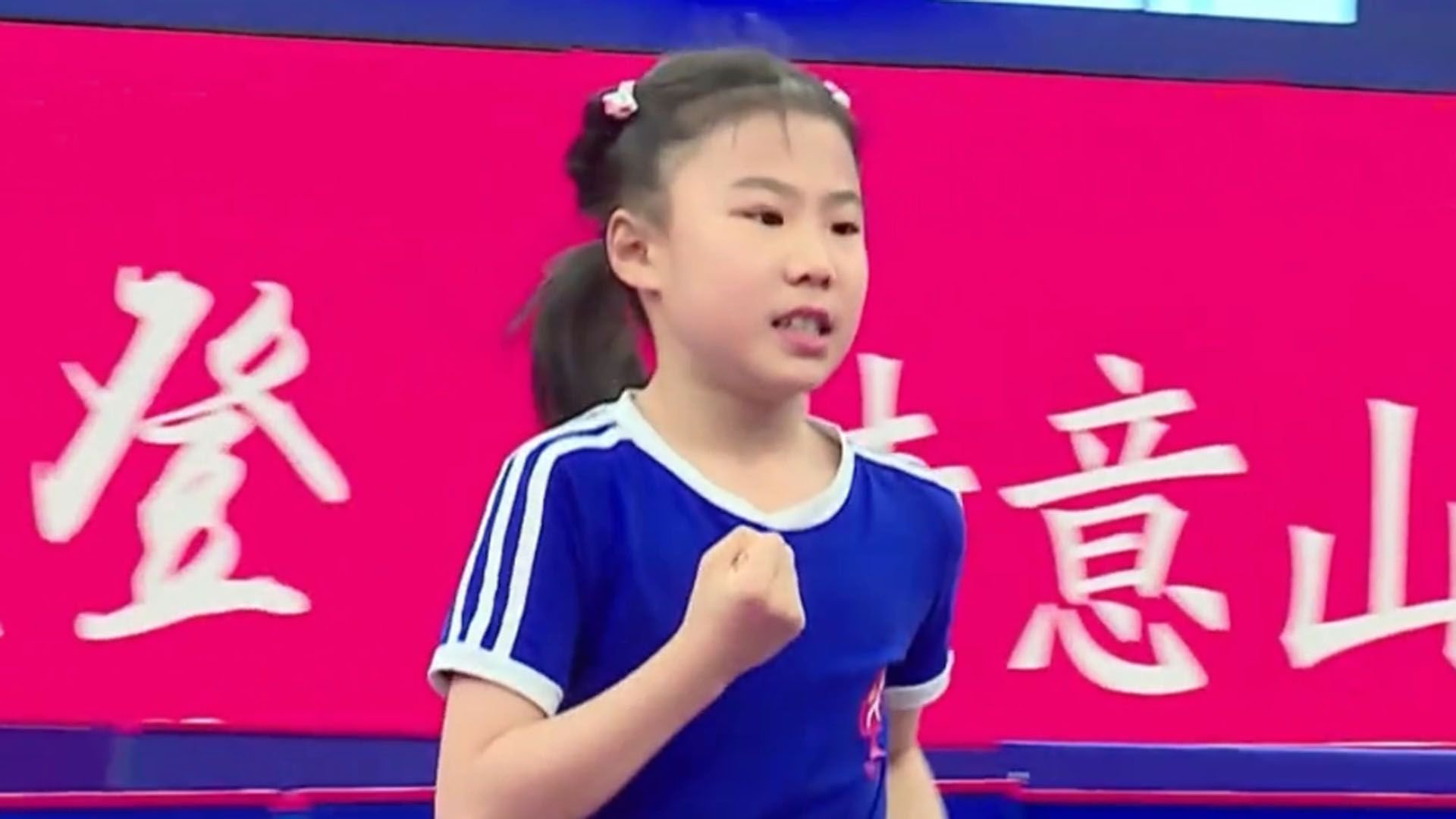 决胜局9-10落后！王楠女儿上演最刺激逆袭，无解反手快如闪电