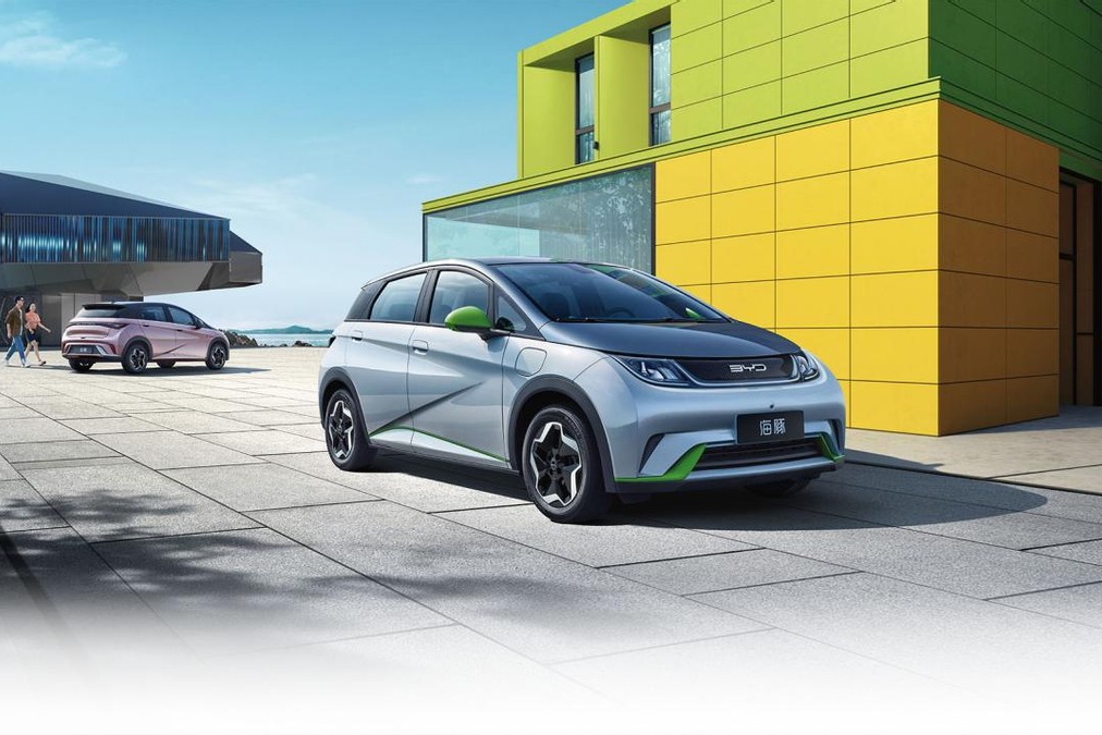 海豚、黑猫、KiWi EV “萌”车你选谁