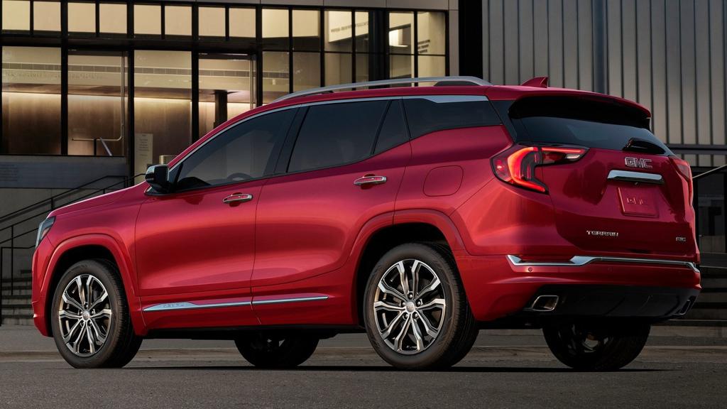 想买SUV的看它！配四驱2.0T+9AT油耗8L，18万比汉兰达还气派