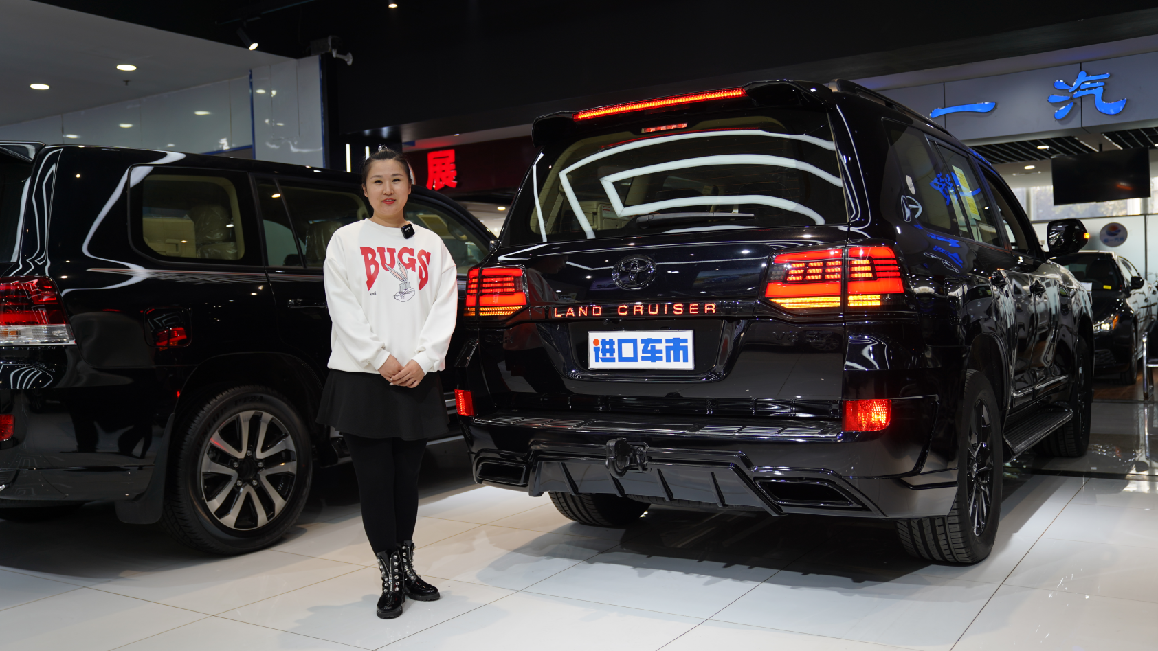 “黑武士”版丰田酷路泽5700，网友：实车太帅了