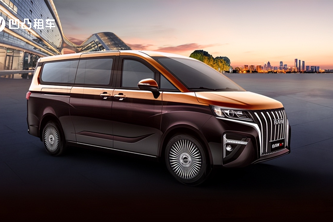 又一国货之光，车长5230mm，7座+按摩座椅+电动侧滑门，续航310km