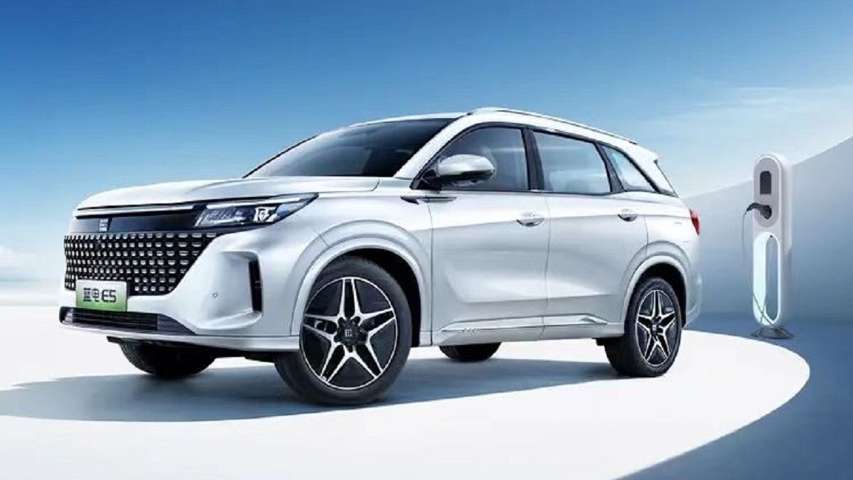 搭载华为Hicar 3.0！风光蓝电E5内饰官图发布，明年一季度上市