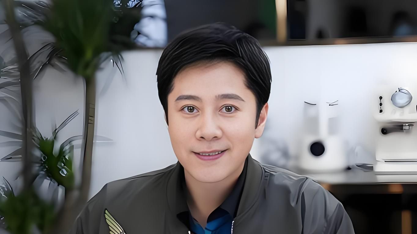 57岁蔡国庆近况曝光！22次登上春晚舞台，两个儿子成为他的骄傲