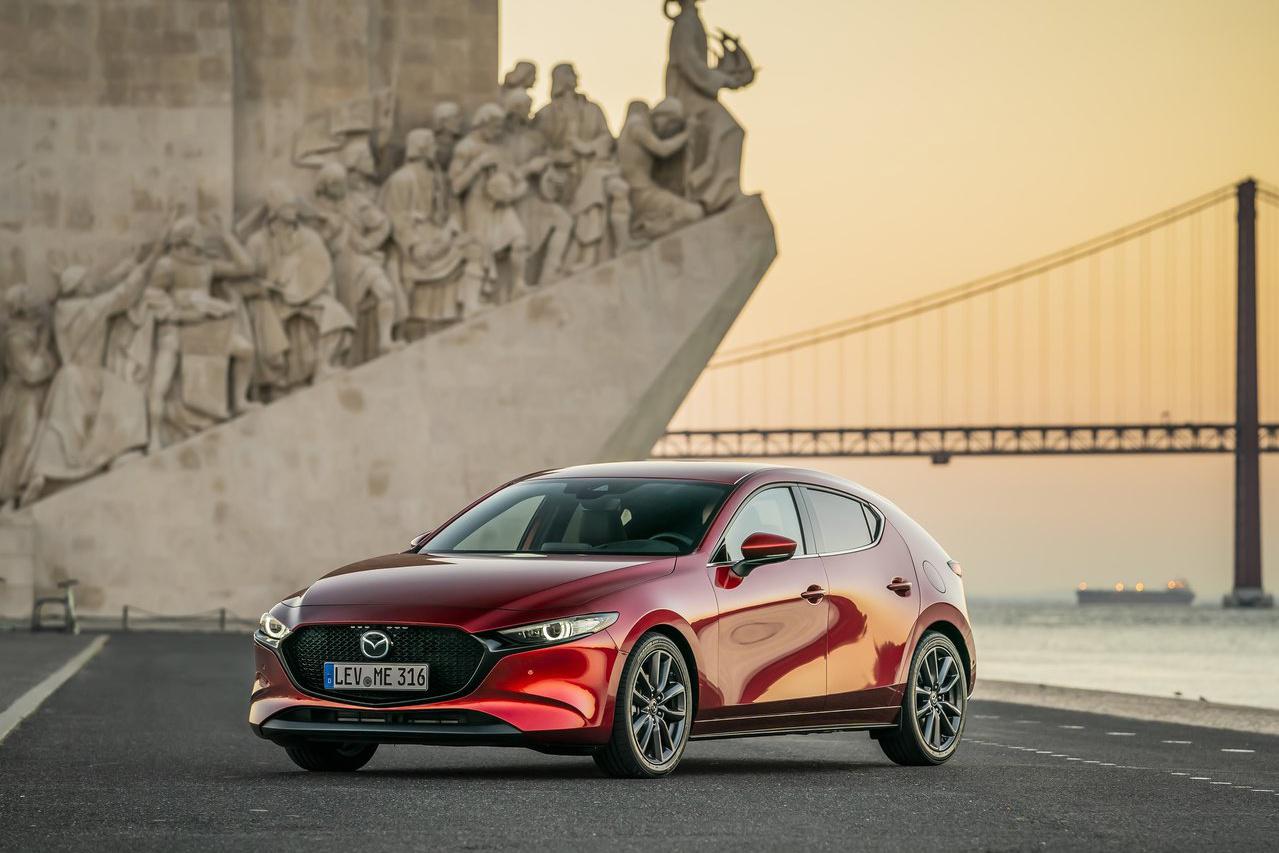 Mazda 3斩获2020年度世界设计车大奖