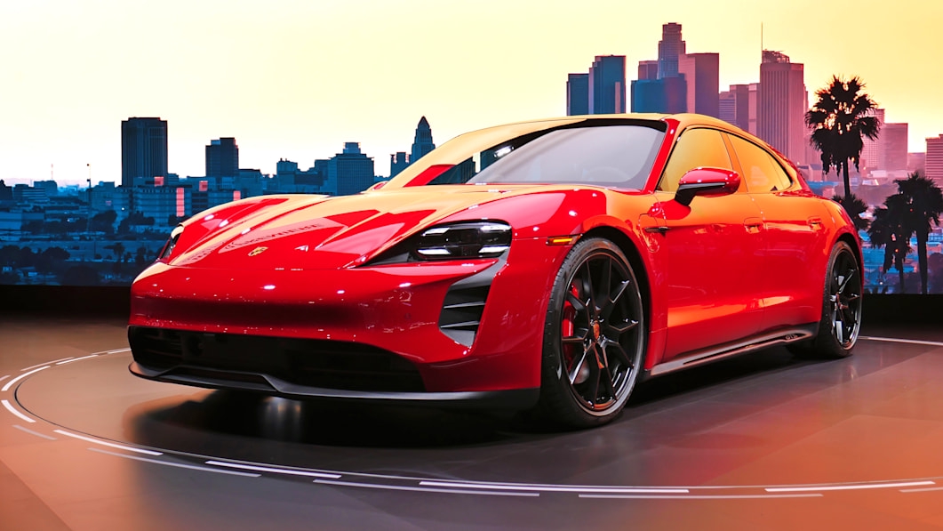 外形动力齐提升2022款保时捷taycangtssportturismo