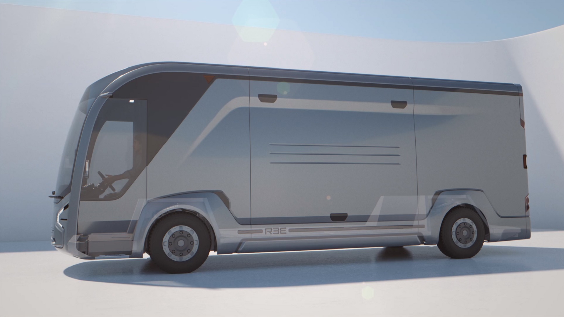 纯电货运平台 REE P7