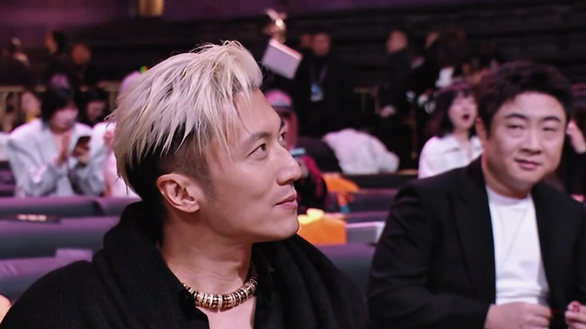 乔杉回应看谢霆锋眼神：是角度和光线问题