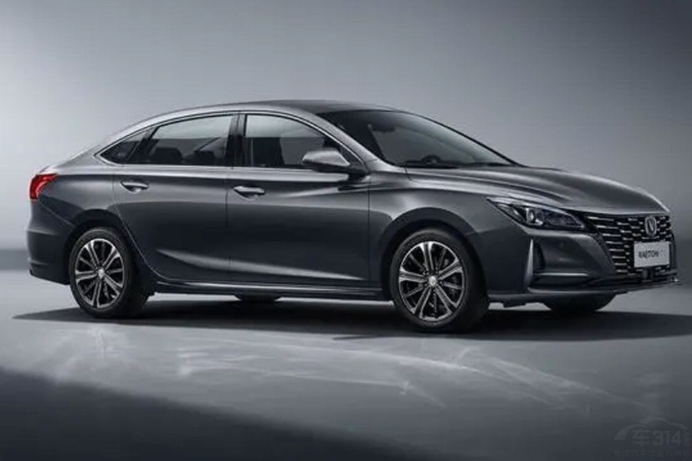 十万级爆款家轿怎么选？传祺影豹领衔，这三款闭着眼睛买！