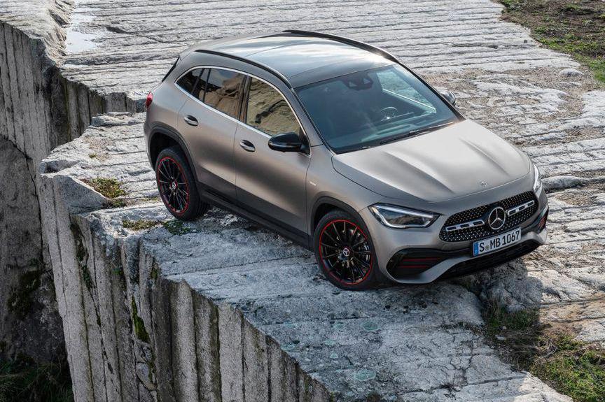 豪华小型SUV怎么选丨奔驰GLA级、奥迪Q3 sportback新浪汽车