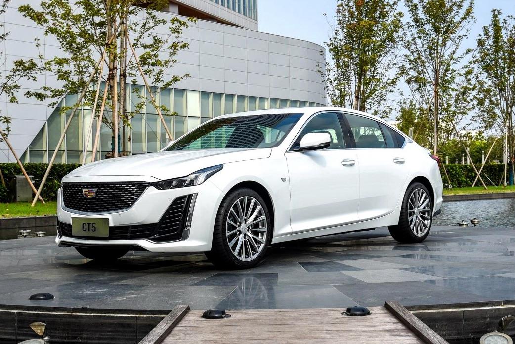 30多万买它还是选宝马3系？凯迪拉克CT5新增车值吗