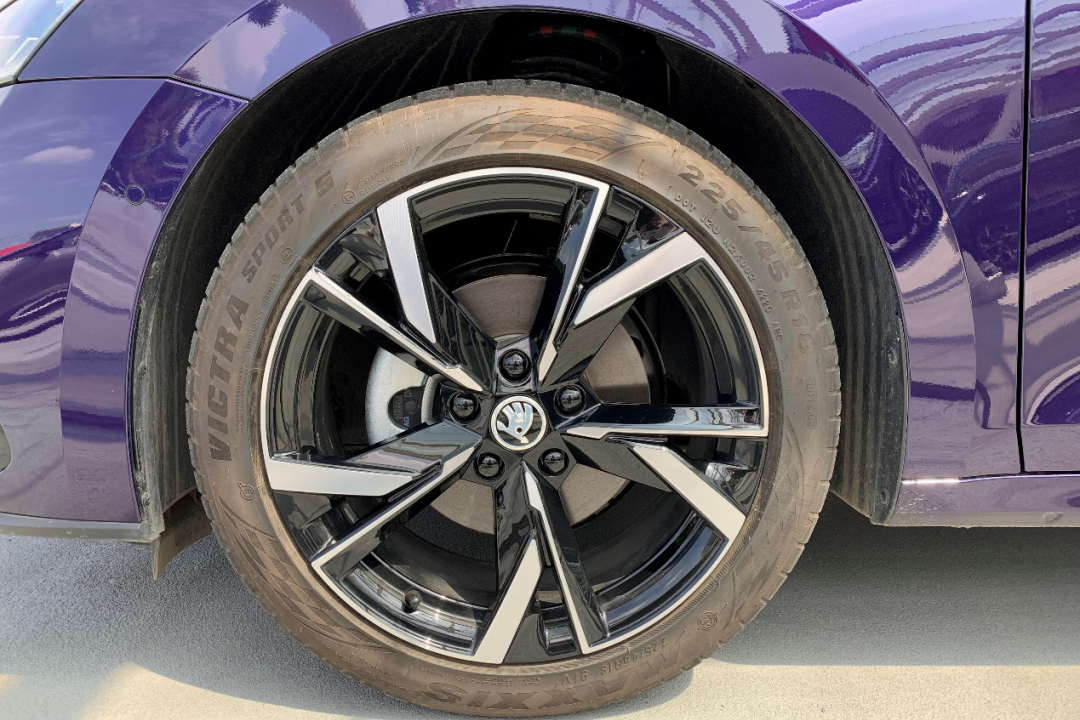 用车问答｜胎压低于多少需要加气？刹车辅助警报响了怎么办？