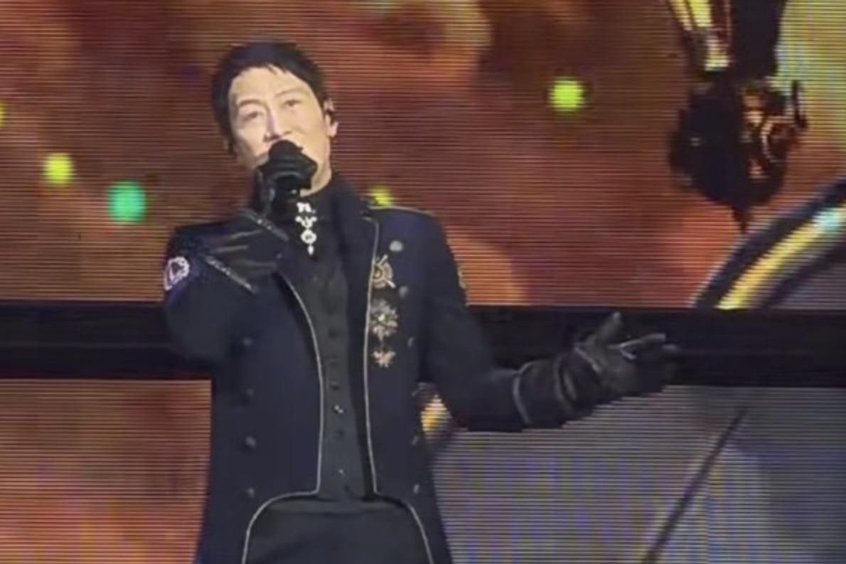 黎明出道40周年纪念演唱会开锣，林建岳携女友捧场，张学友送花篮