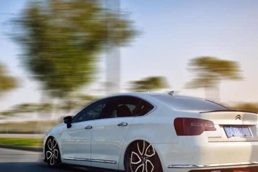 建议有车的男人：这些简单修车技巧要学会，高级又实用