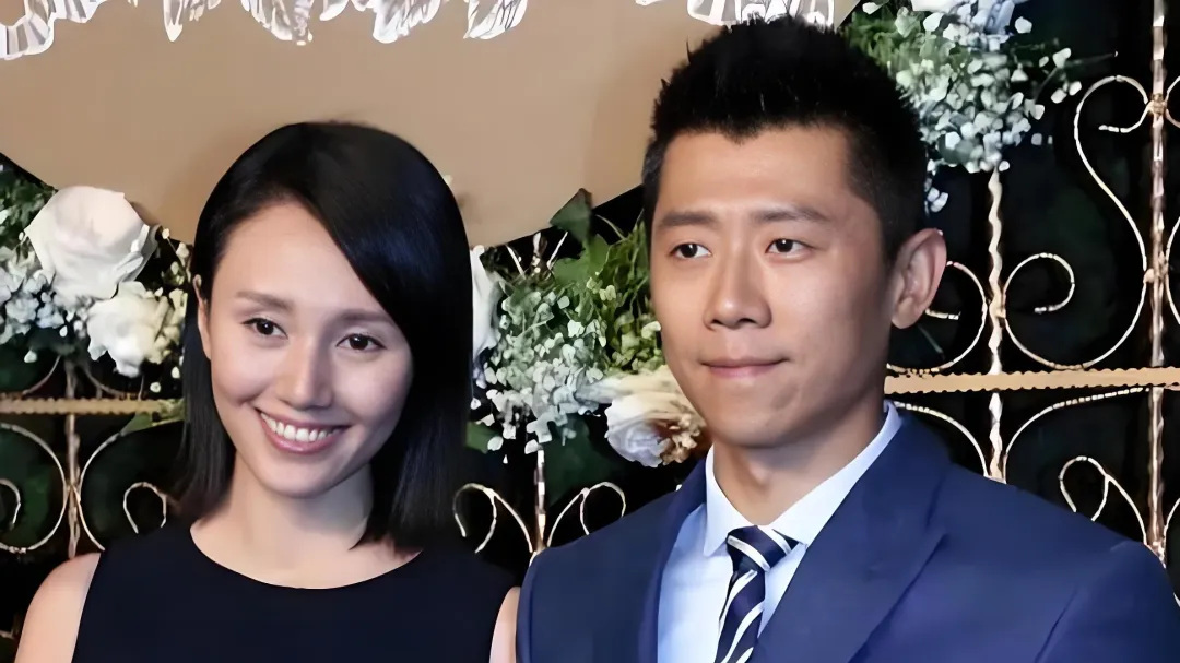 49岁夏雨近况曝光！16年前娶袁泉生一女，如今婚姻幸福成宠妻狂魔