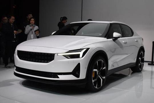 3分钟看车圈：新款奔驰E级长轴距涨价7千元 哪儿变了