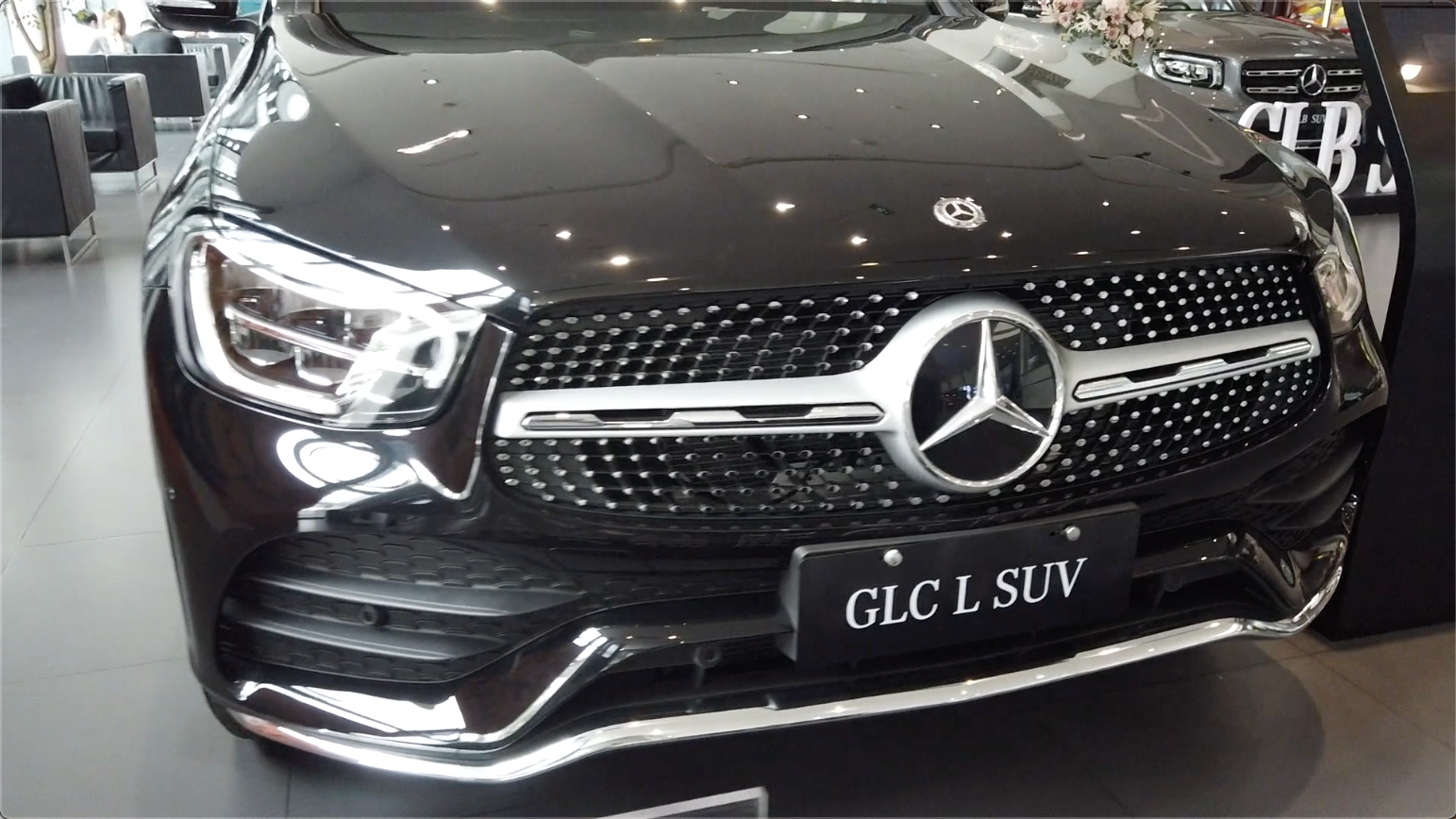 奔驰GLC外观探店实拍