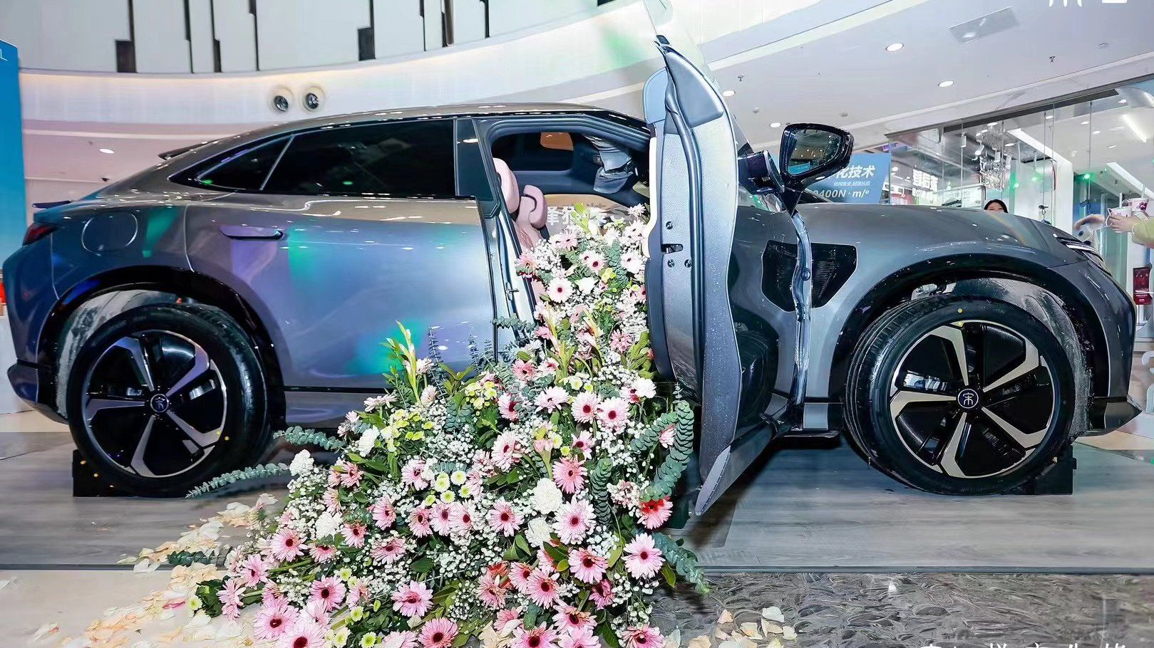 18.98万元起！ 比亚迪最美B级猎装SUV 宋L上市@石家庄站