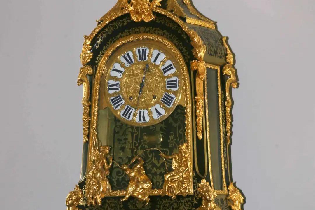 当钟摆停在零点：中国十二城深夜荷尔蒙流动调查报告解析与钟摆原理探究