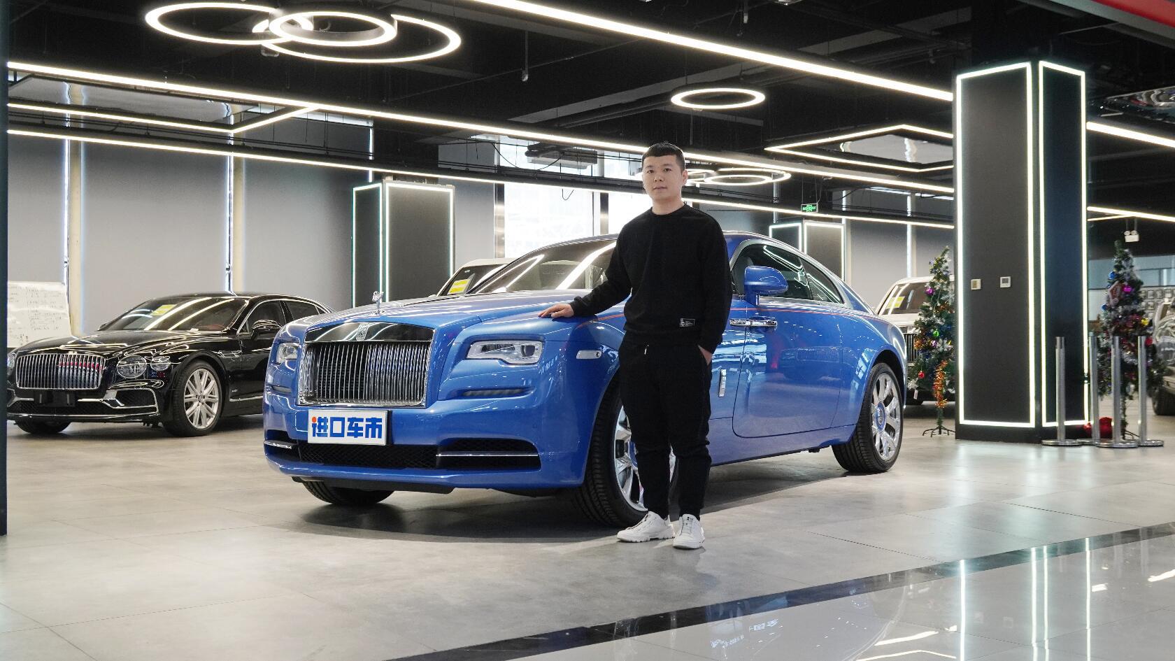 劳斯莱斯魅影实拍体验，V12引擎燃起你的驾驶欲望