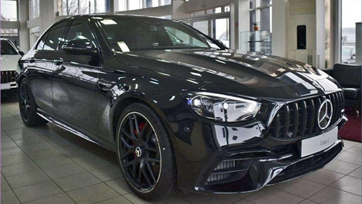 梅赛德斯-AMG E63四门版实拍！外观低调性能超群